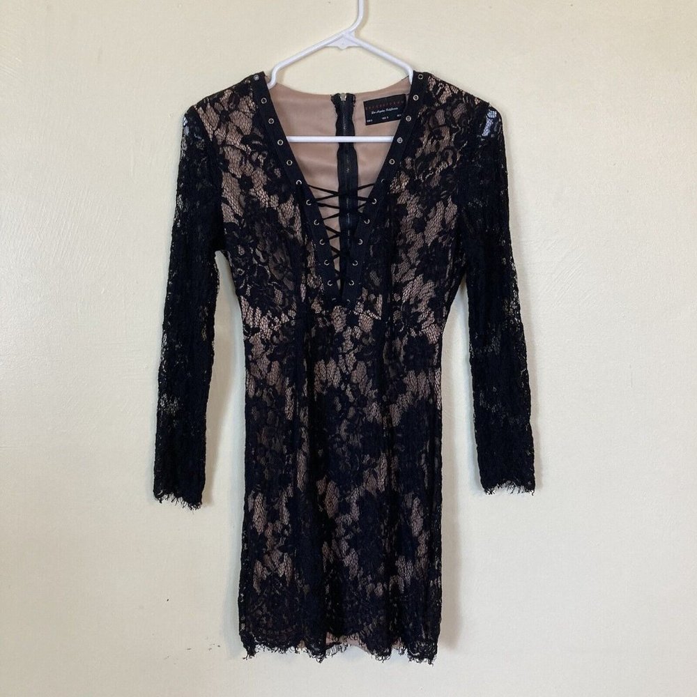 Dress Forum Womens Size 5 Black Mini Lace Dress Lace up Front Los Angeles  CA